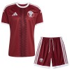 Maillot de Supporter Qatar Domicile Coupe du Monde 2026 Pour Enfant